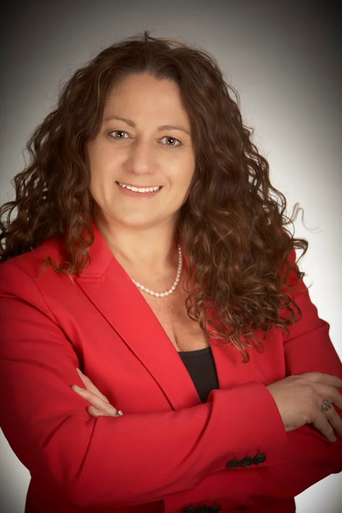 Deborah Winer, Broker